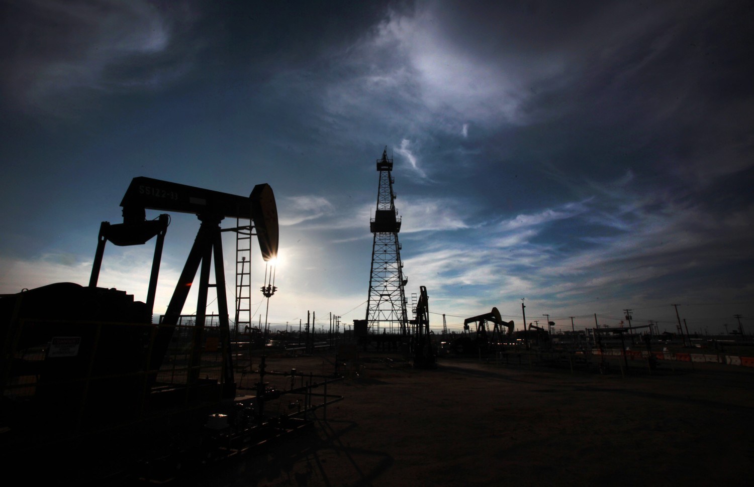 SUT-L-NEWS-CALIF-DRILLING-PERMITS-LA_194973860_1104018415.jpg
