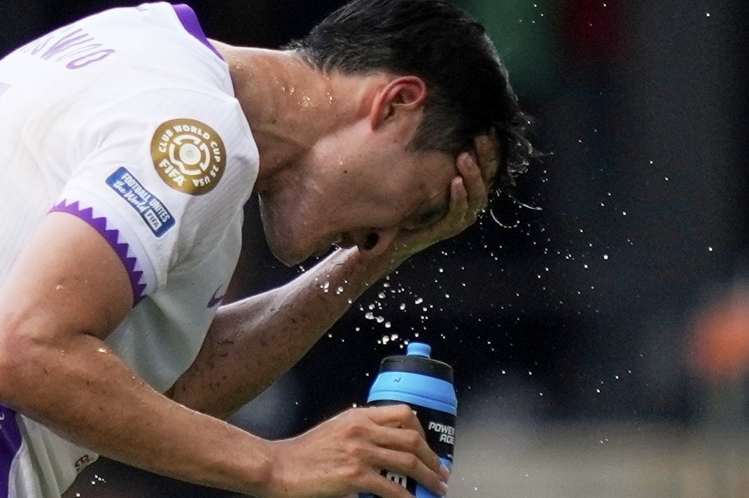 WCup-Climate_Change_Soccer_80151--ea11d_1095404439.jpg