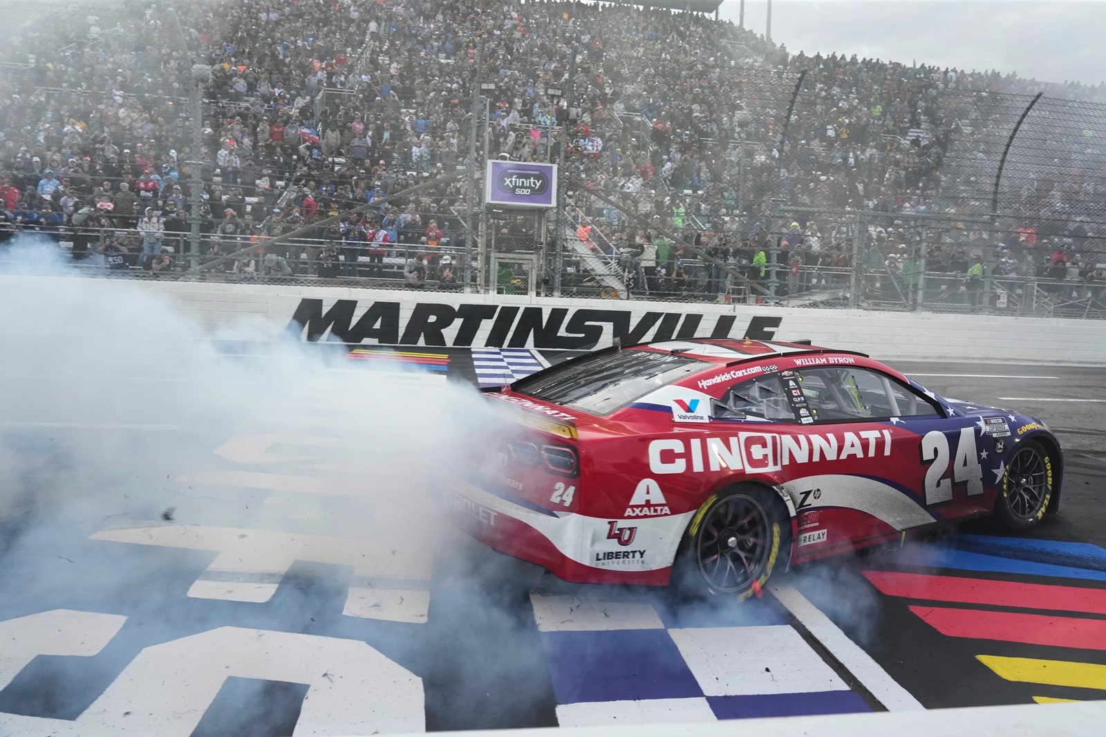 NASCAR_Martinsville_Auto_Racing_91772_1099184933.jpg