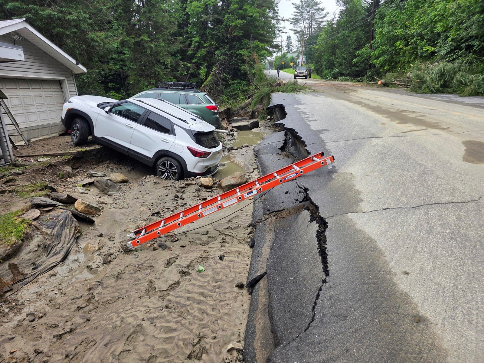 Flooding_Vermont_74740--70967_1095271583.jpg