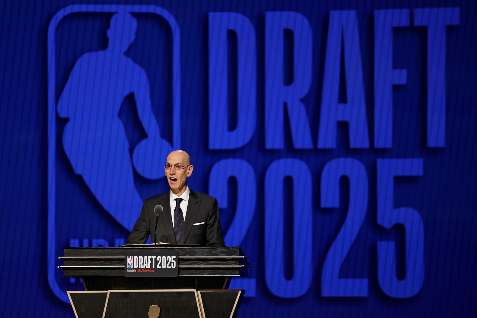 NBA_Draft_Basketball_98371--2ad02_1095369892.jpg