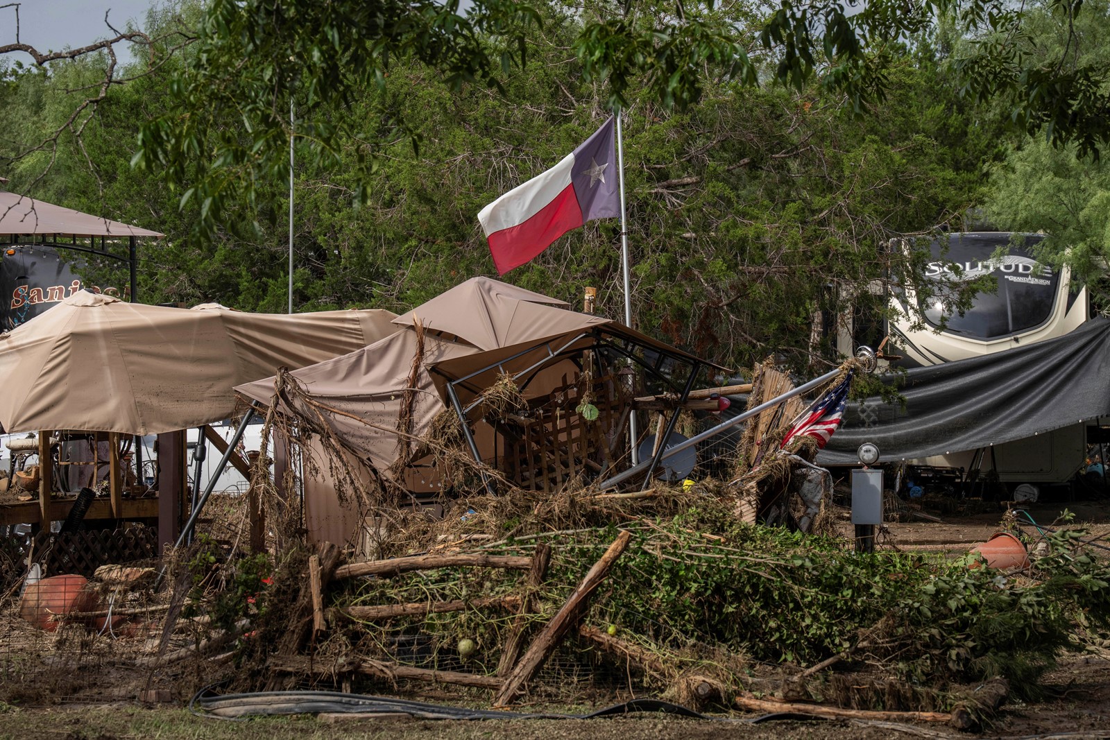 Texas_Floods_Extreme_Weather_04355--f9314_1095115182.jpg