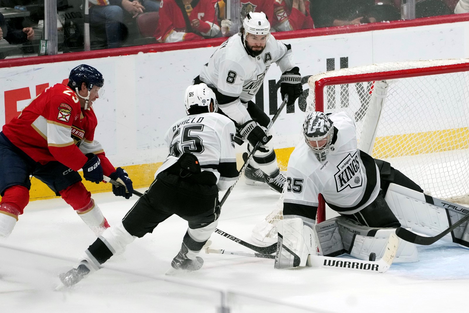 Kings_Panthers_Hockey_66951--bf1f7_1089209745.jpg