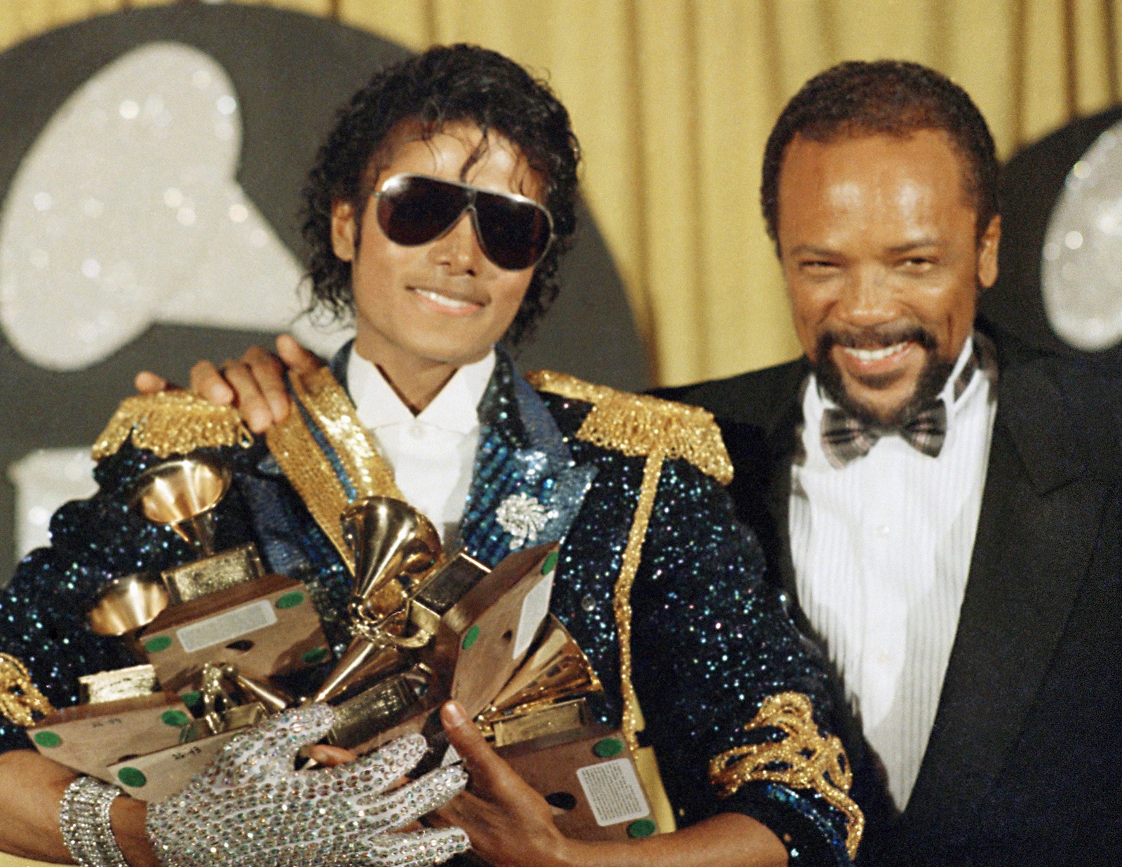 michael_jackson_thriller_3_d_95924_jpg_5cd7f_1087591925.jpg