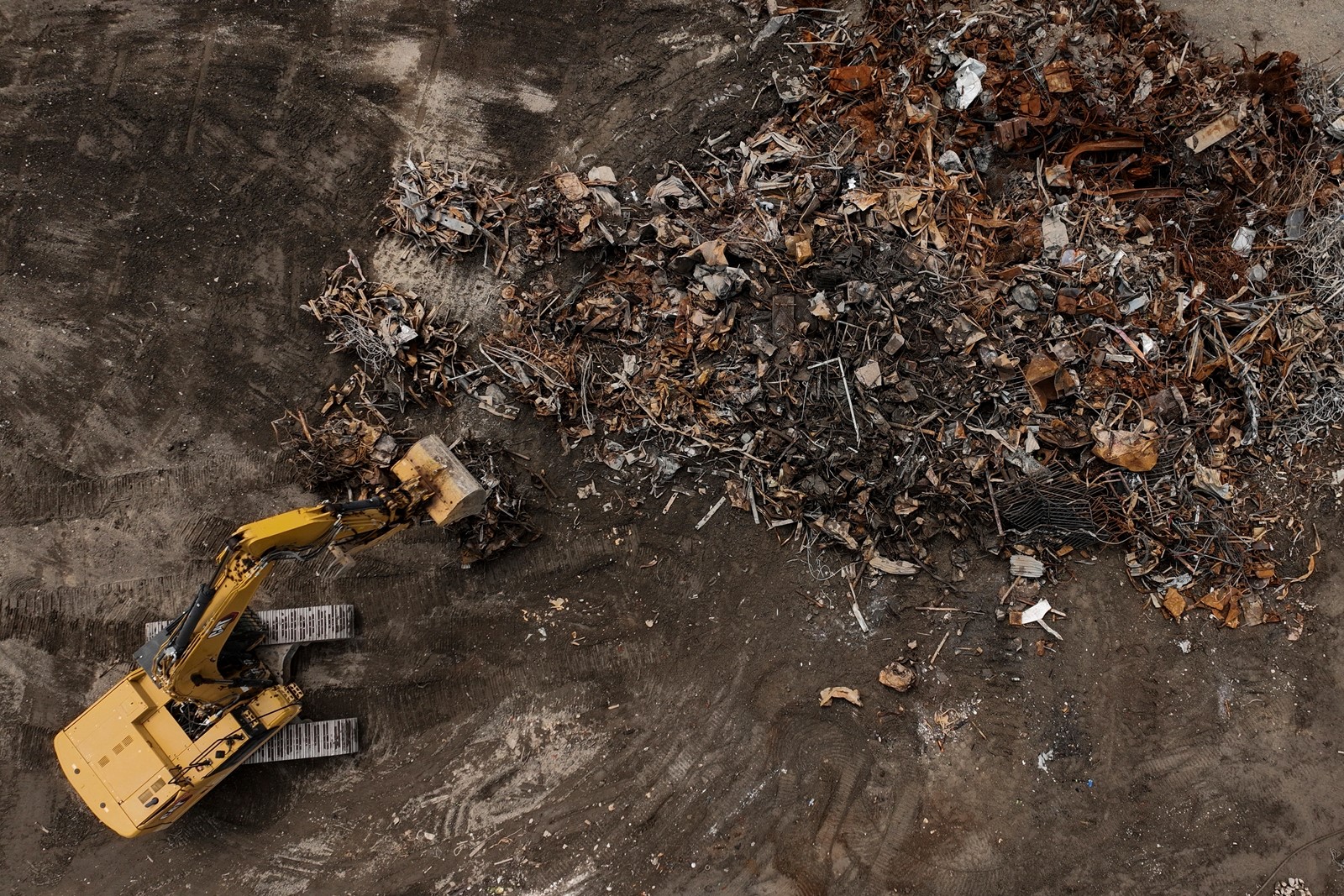 Climate_California_Wildfires_Recycling_77461--430dd_1095460221.jpg