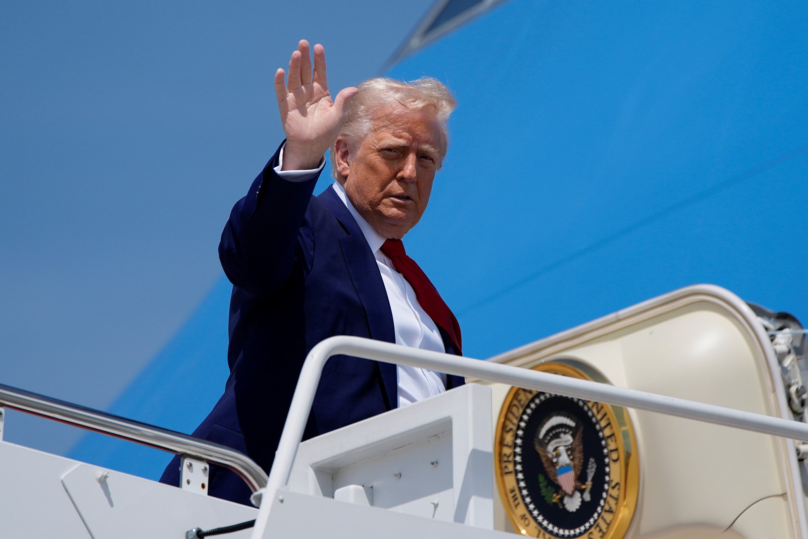 Trump_74745--d254d_1092542065.jpg