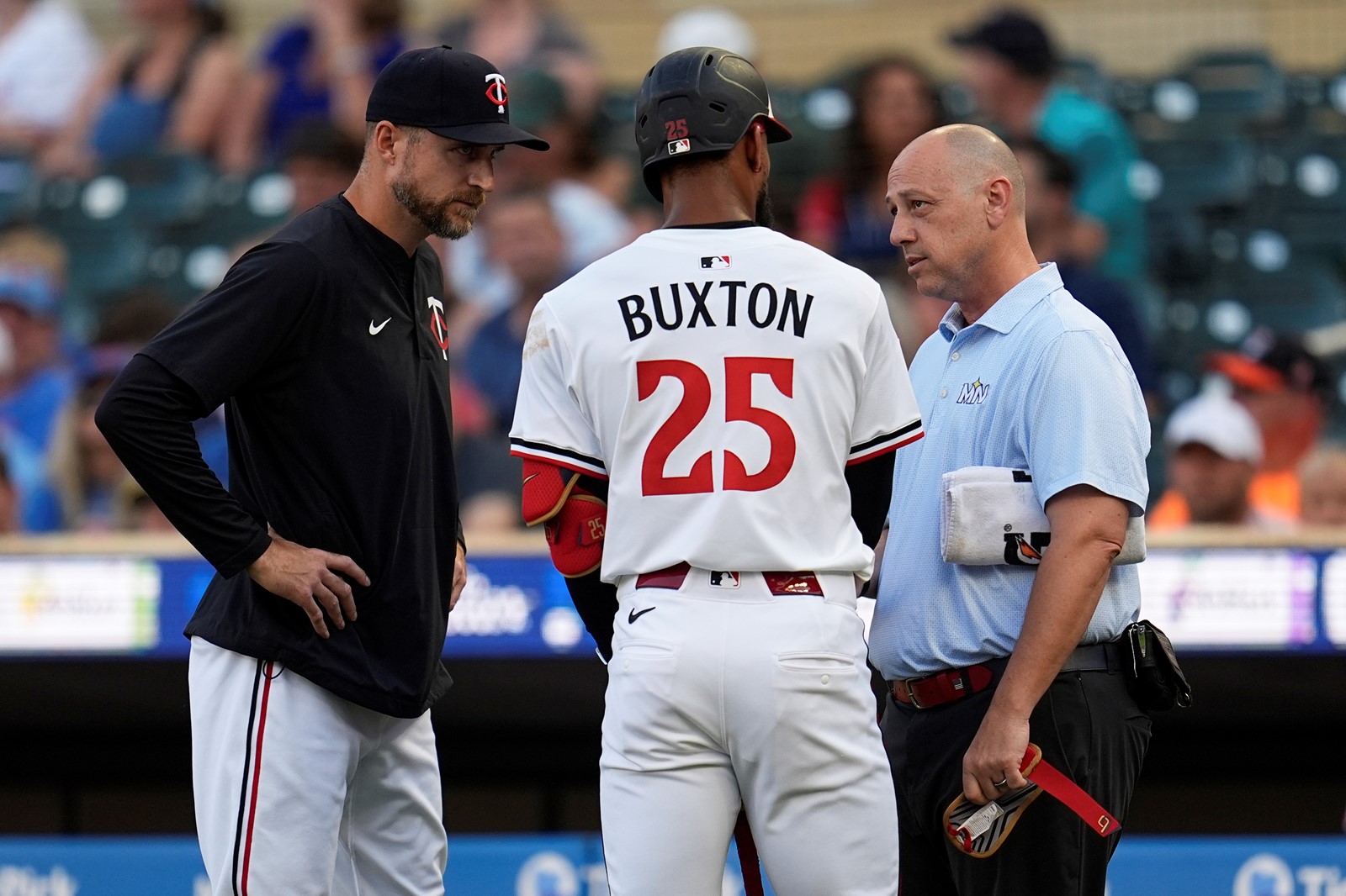 STP-Z-SLUG-ByronBuxton-01_1095196466.jpg