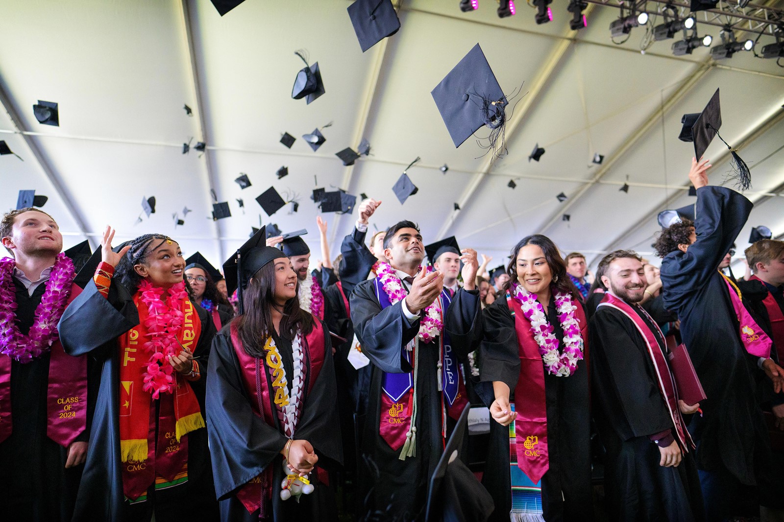 0513_NWS_IDB-L-A2-CMCGRAD-0514_1078590395.jpg