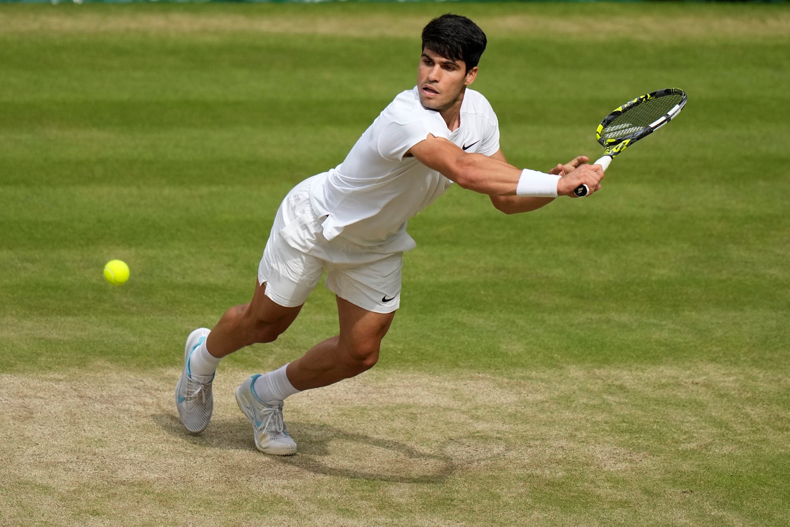 Britain_Tennis_Wimbledon_55392--1e559#1_1081189511.jpg