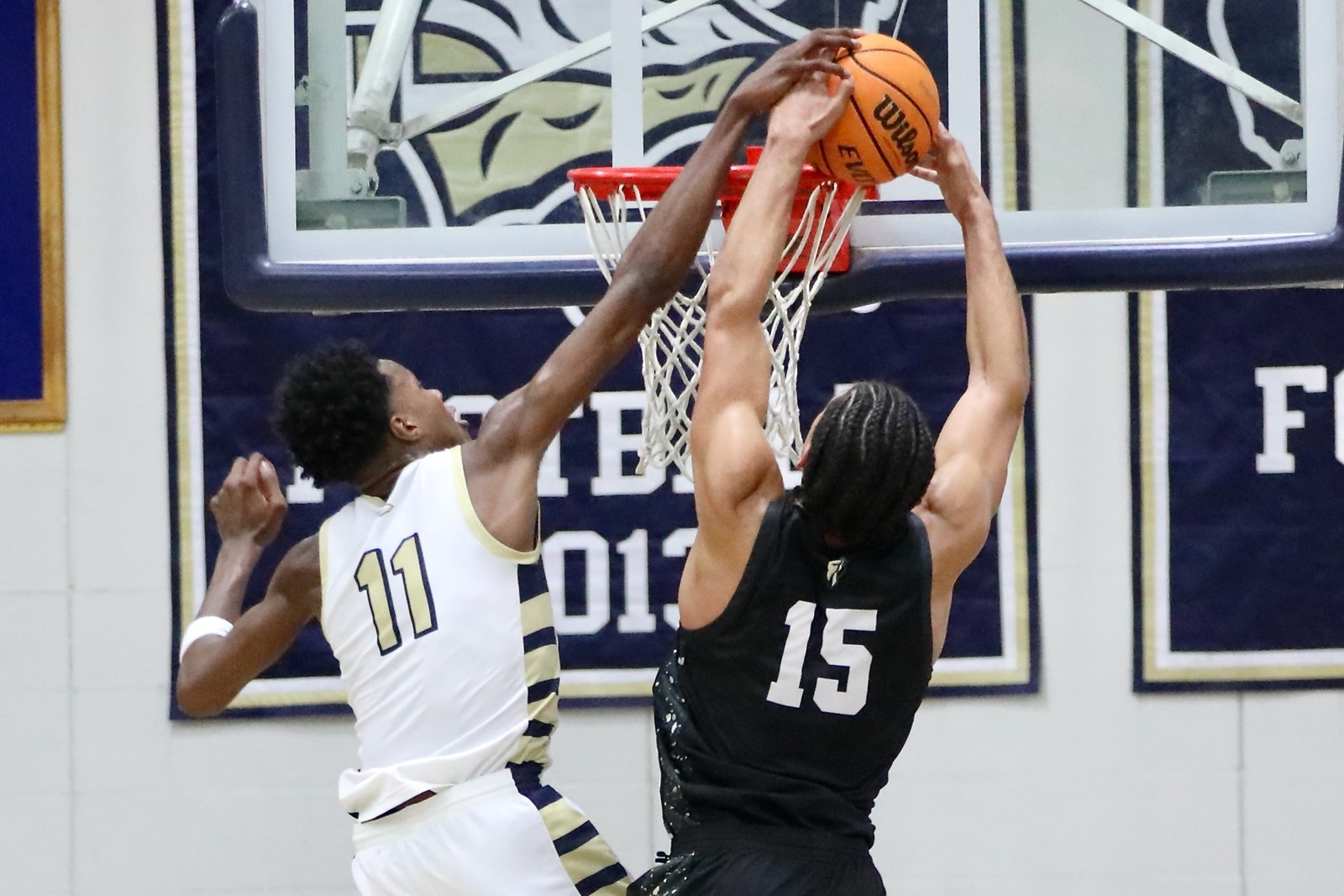 LPT-L-HSBB-HER-BOSCO-0222-HF-02_1090079140.jpg