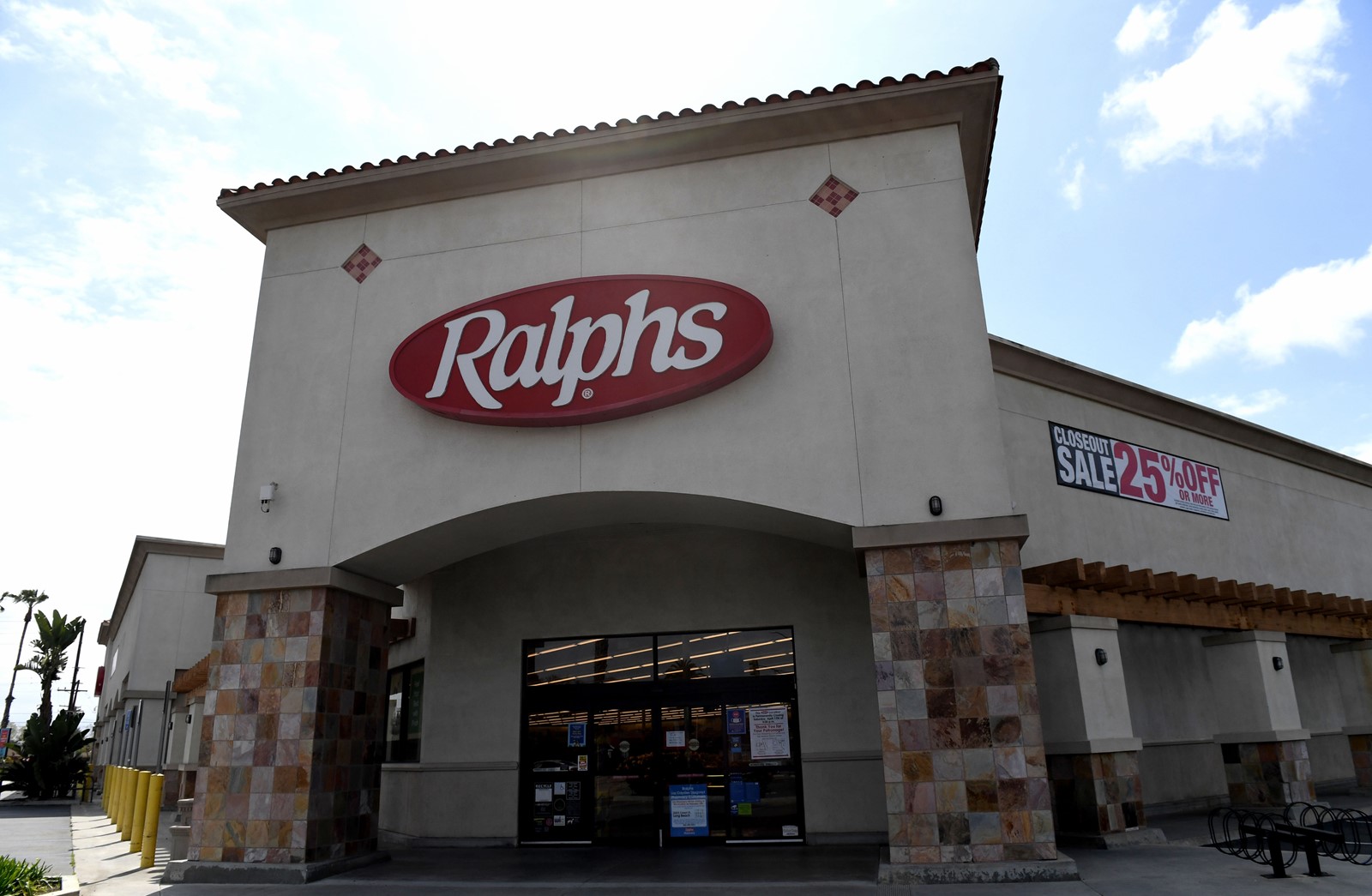 LPT-L-KROGER-STORES-0423-01-BM_84378525_1094660782.jpg