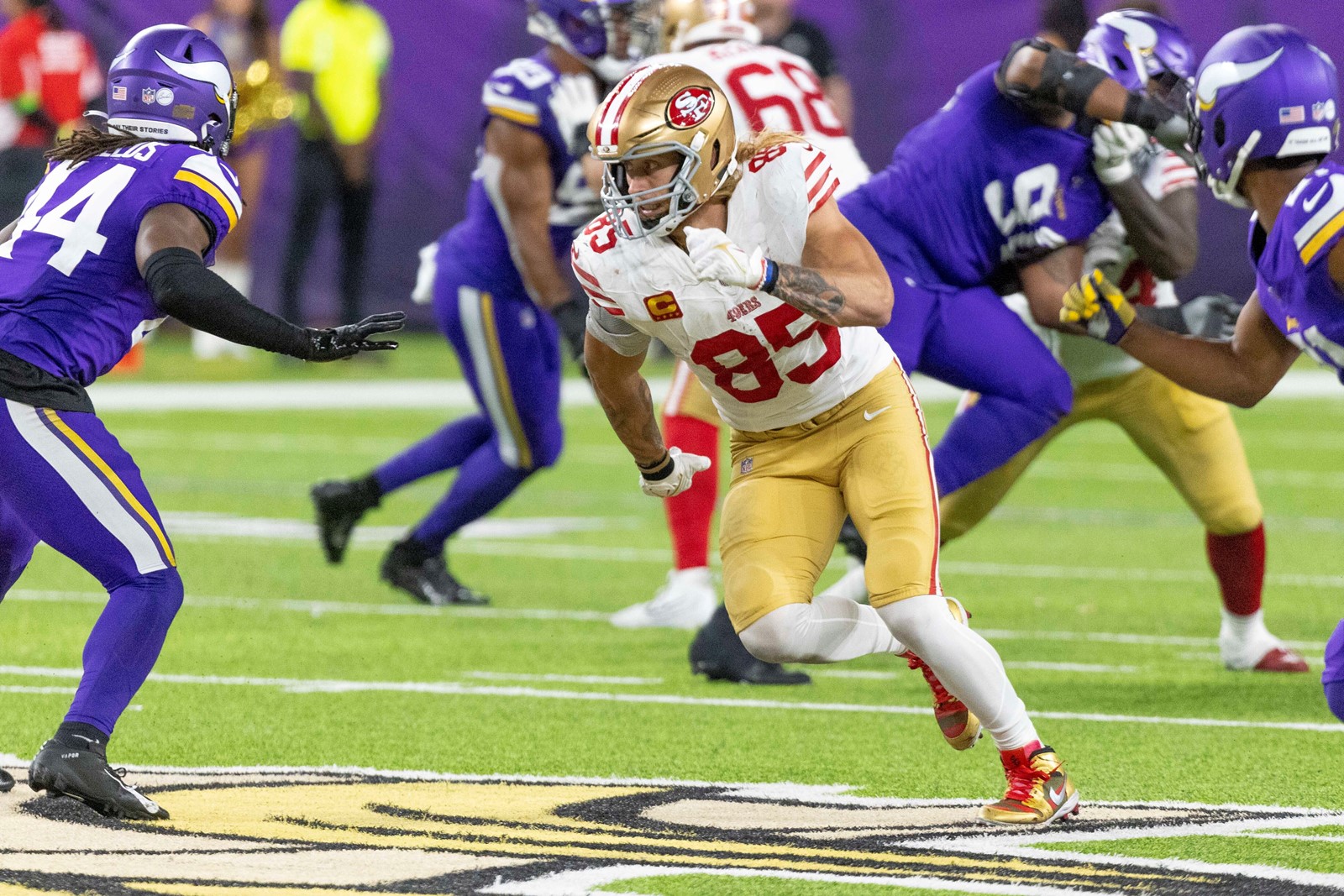 49ers_Vikings_Football_47466--c1b32_1071136700.jpg