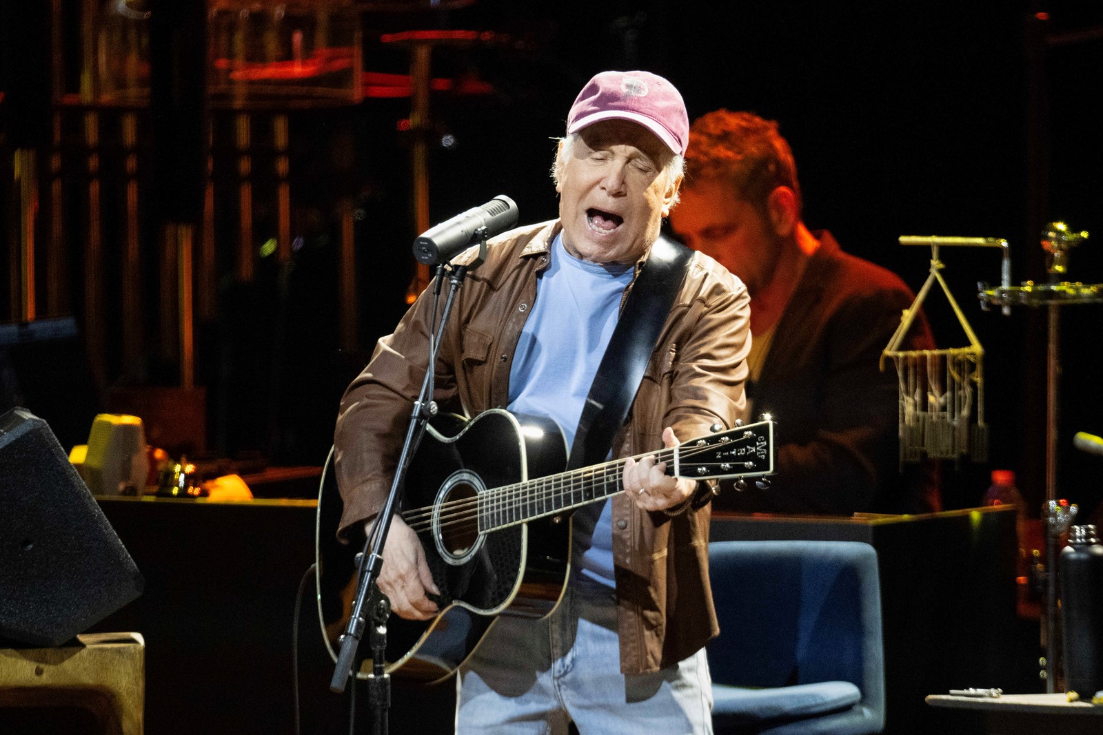 LPT-L-PAULSIMON-0710-DK-01_1095151654.jpg