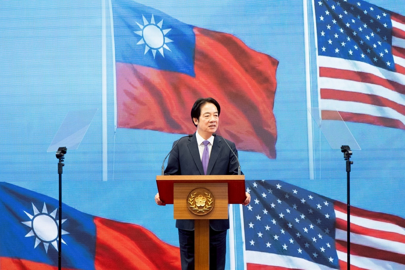 China_Trump_What_to_Know_91_68--28034_1106754783.jpg
