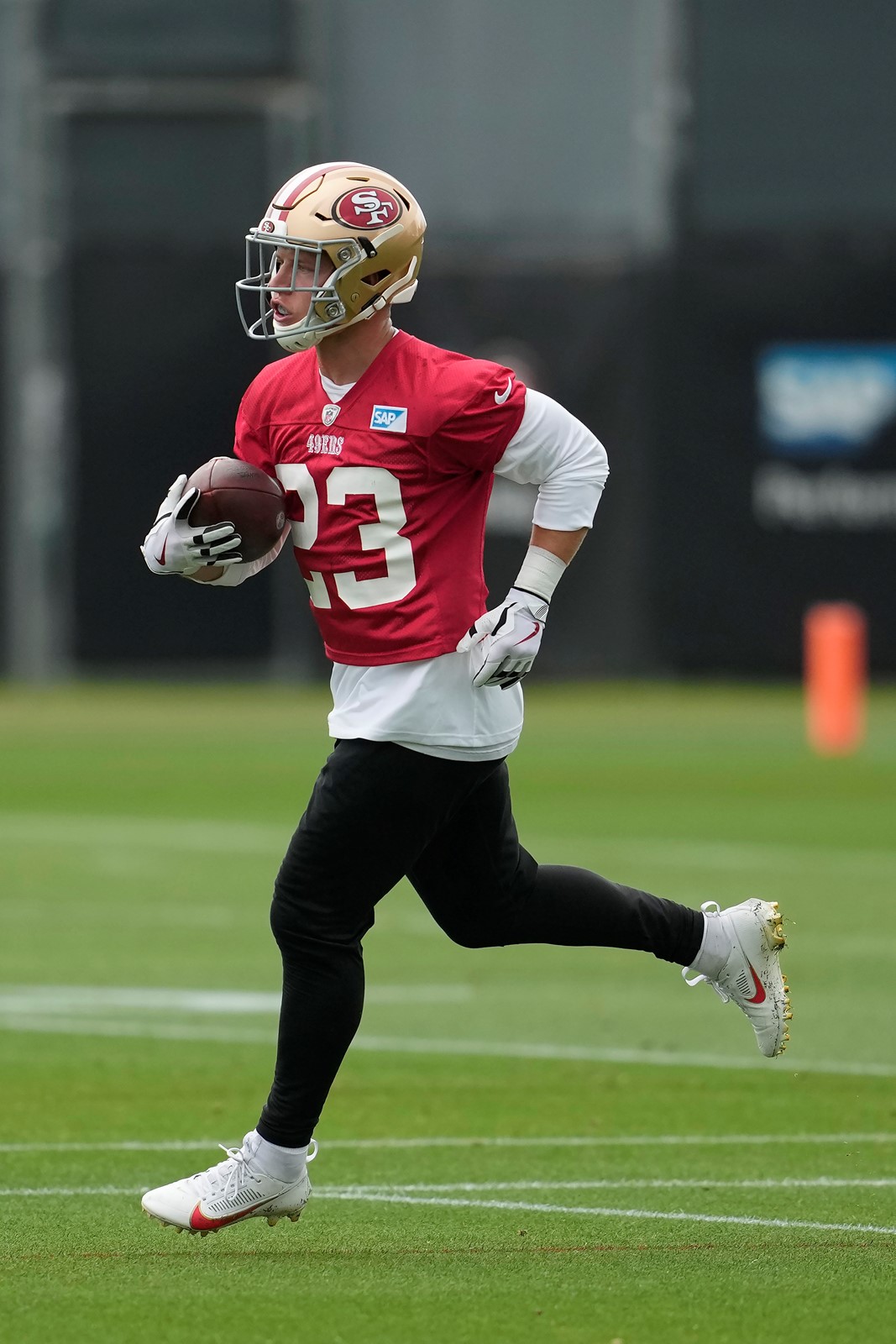49ers_Football_01339--8c3b0_1063708045.jpg