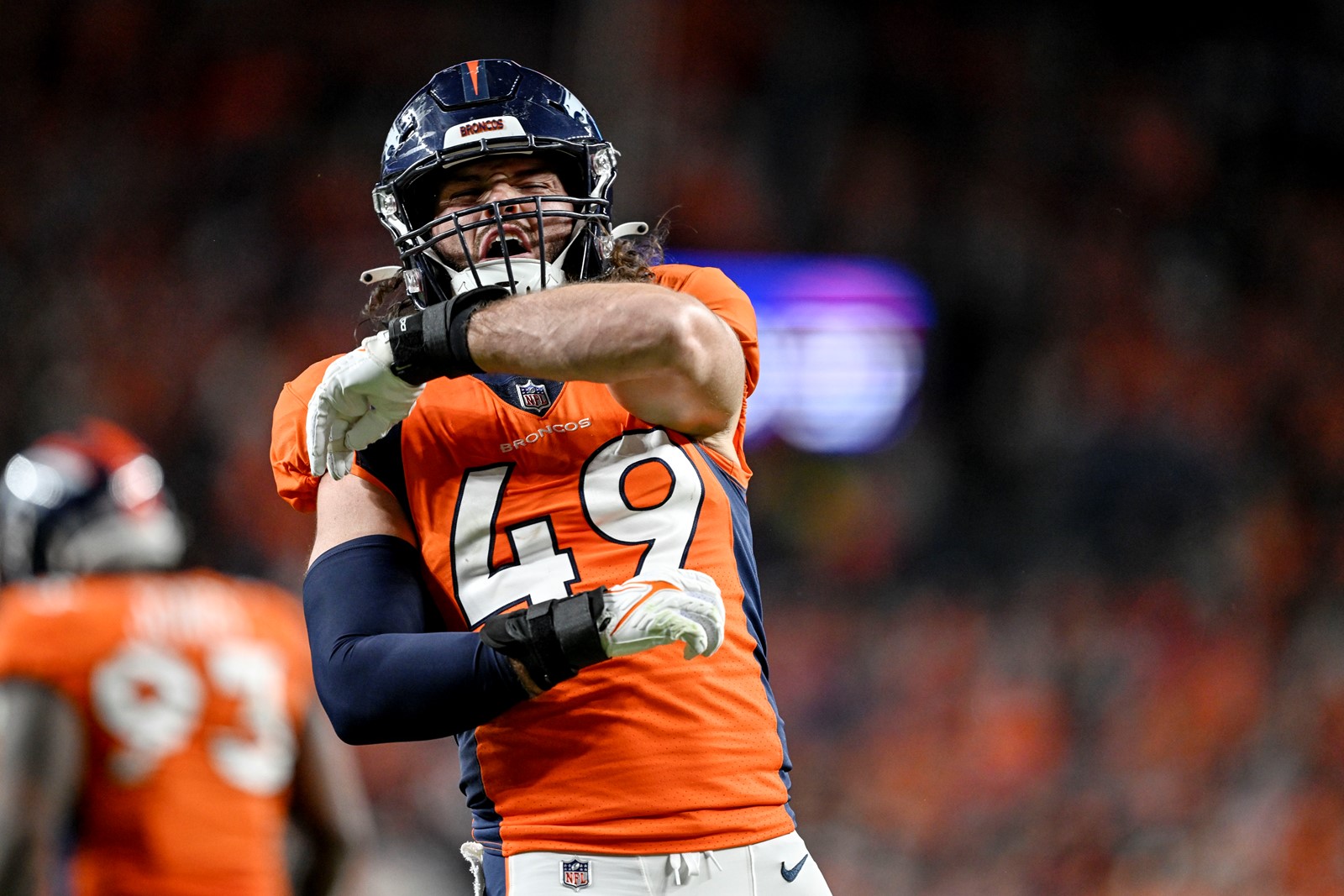 TDP-L-BRONCOSCOWBOYS_1058689424.jpg