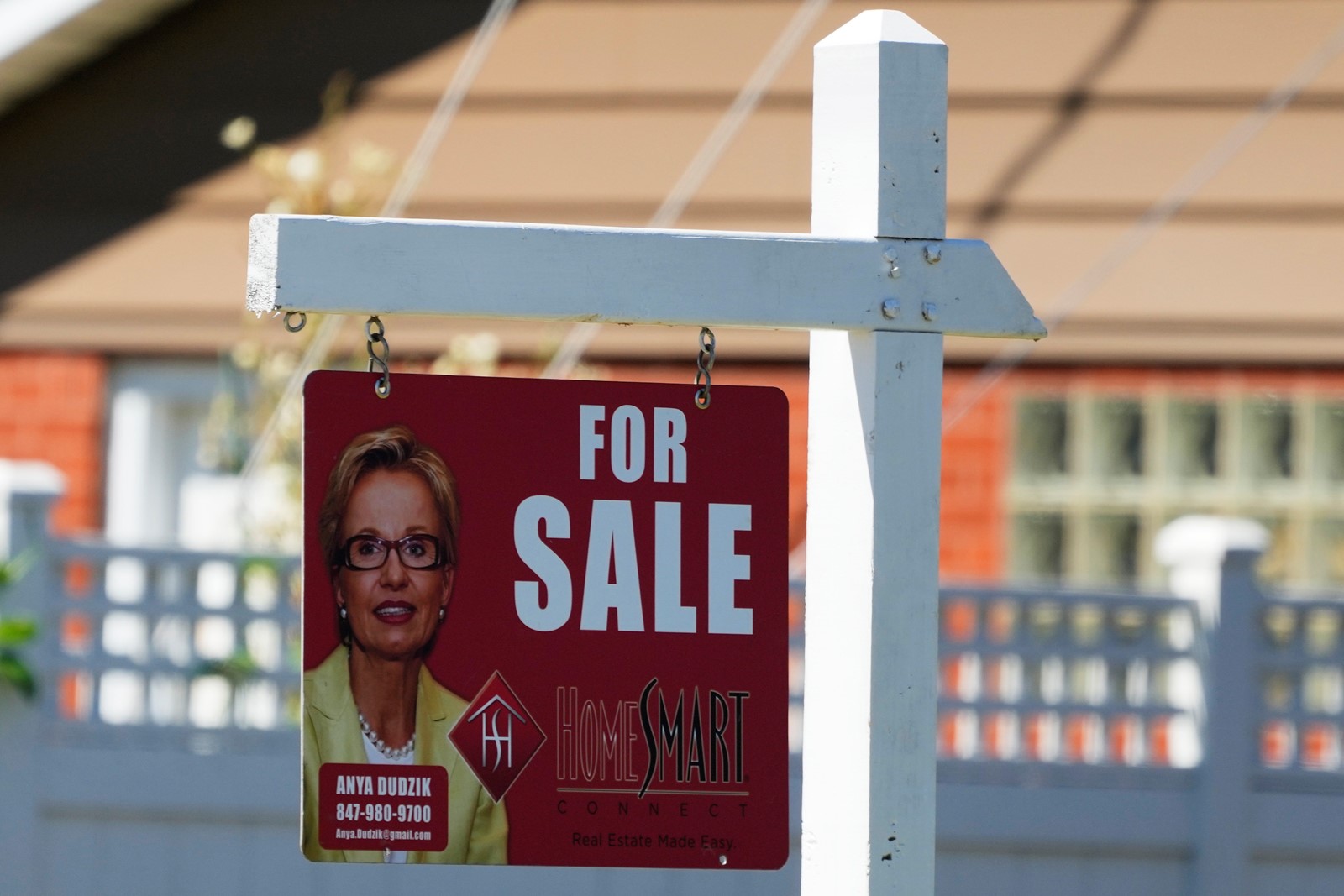 Mortgage_Rates_77182--39186_1095424678.jpg