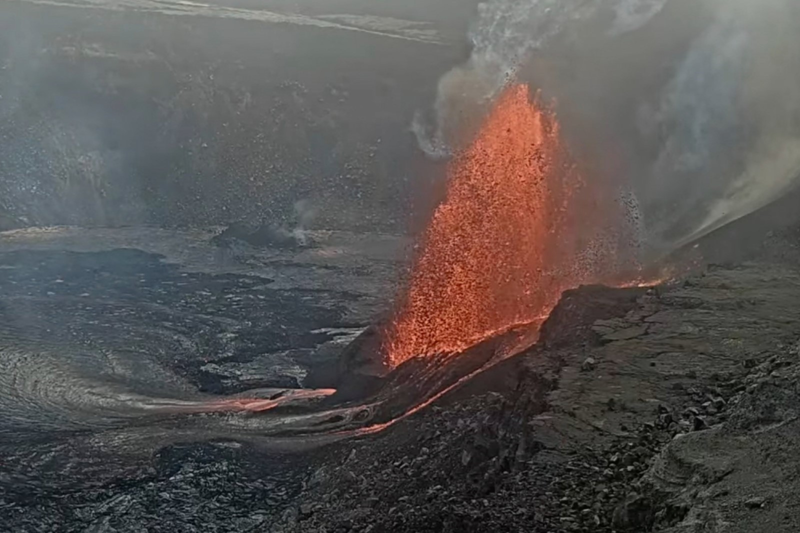 Hawaii_Volcano_64985--d9290_1090004554.jpg
