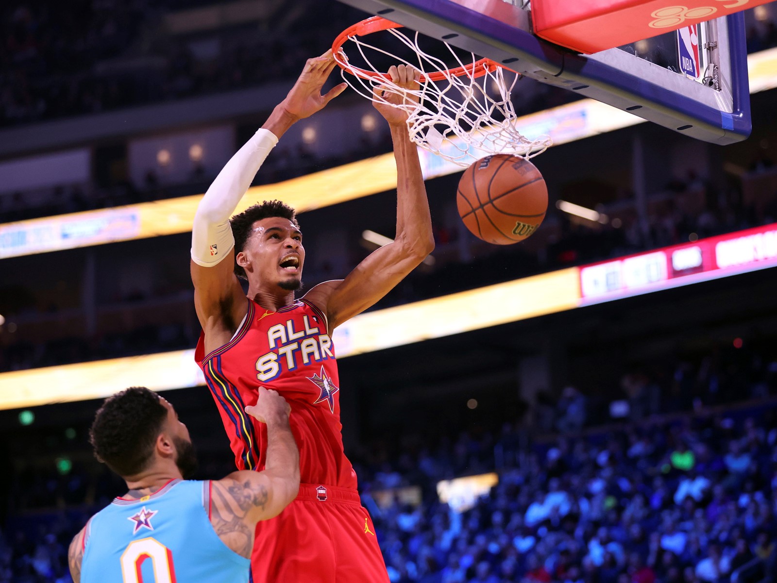 NBA_All-Star_Game_Basketball_61041--b2d6b_1089911658.jpg