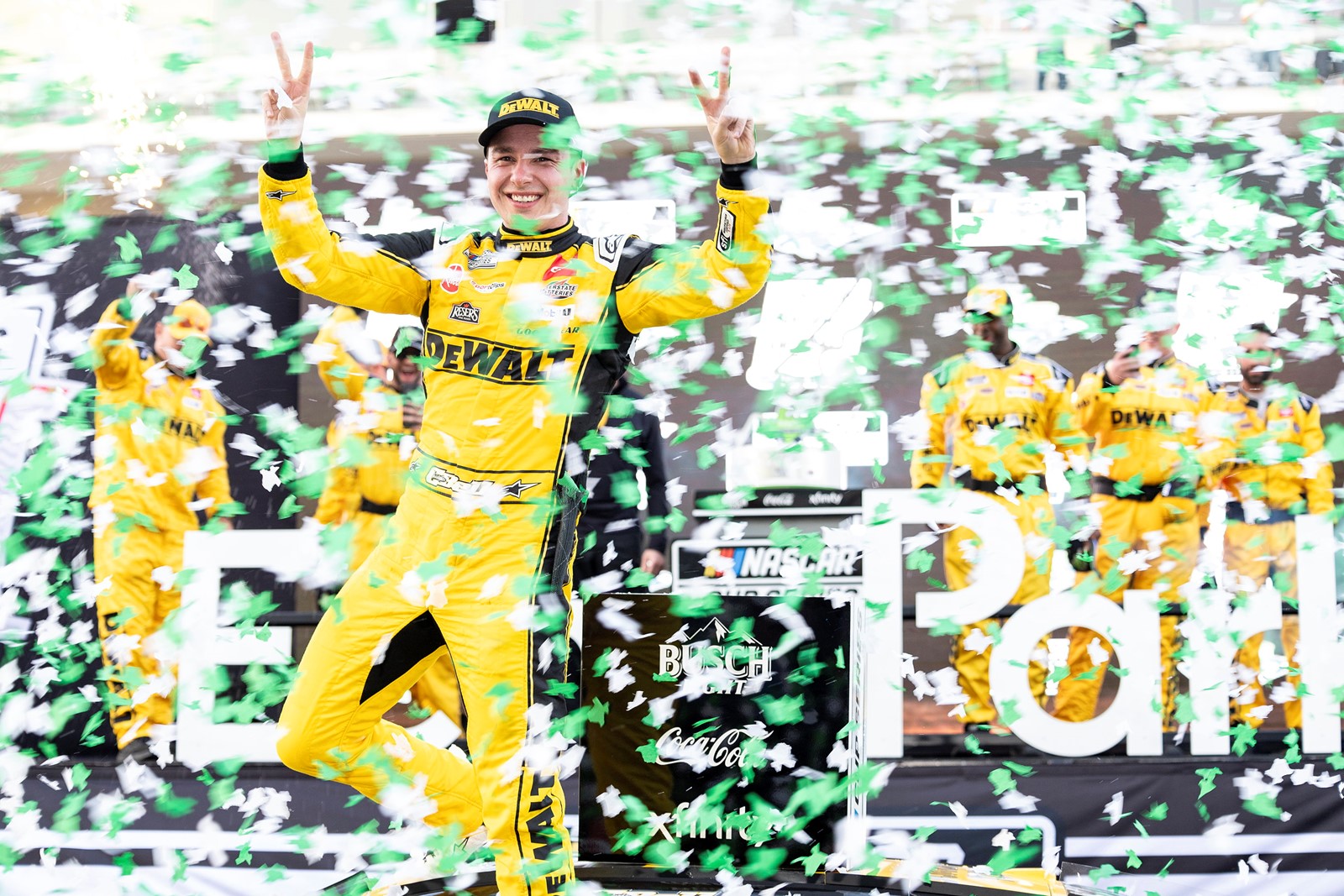 NASCAR_Austin_Auto_Racing_53627--f8e63_1090390293.jpg