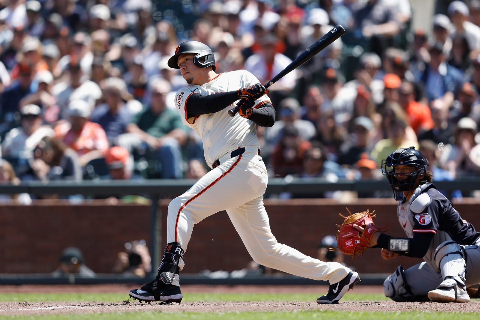 SPORTS-BBO-GUARDIANS-GIANTS-GET_1094467065.jpg
