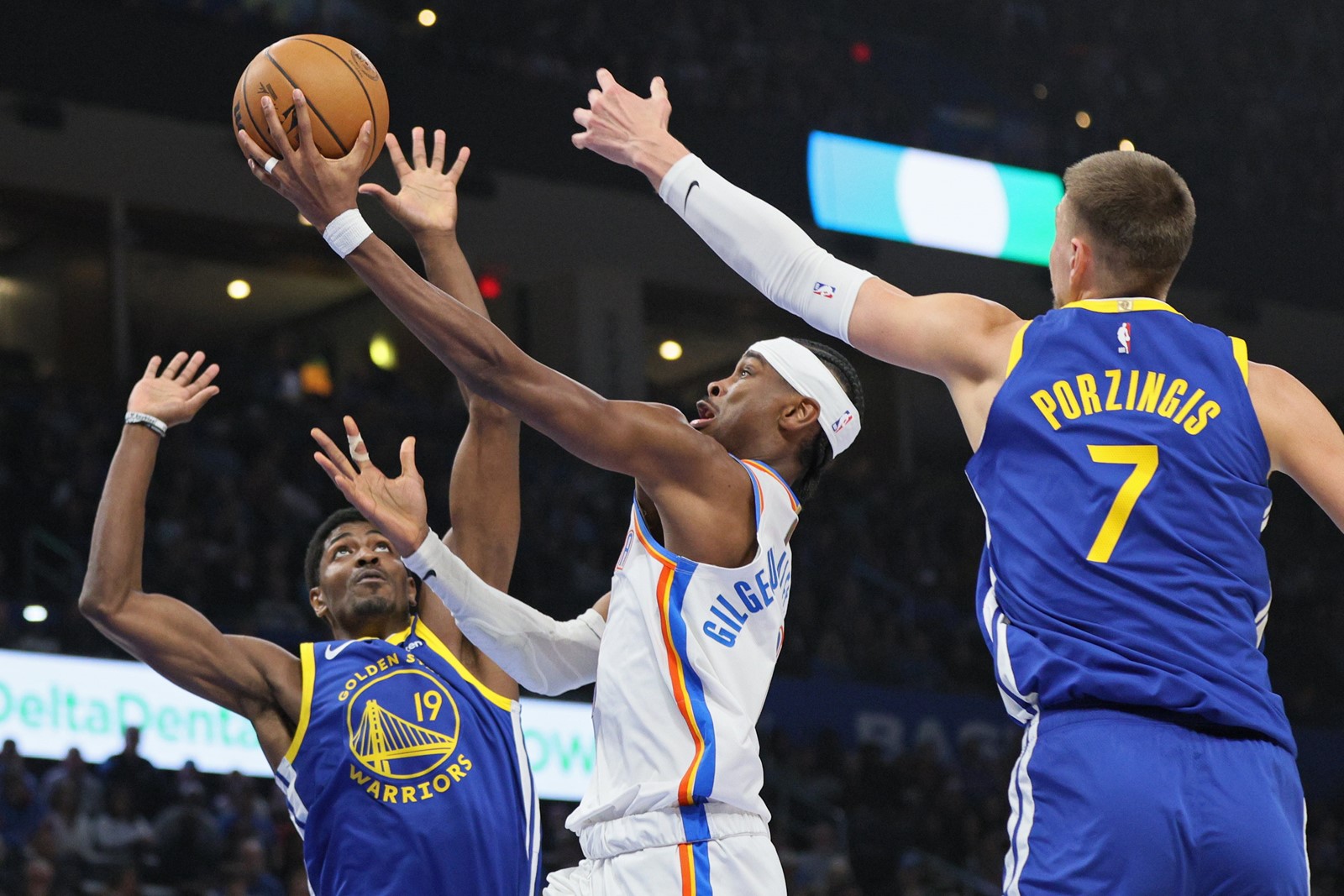 Warriors_Thunder_Basketball_61042--0501c_1104157476.jpg