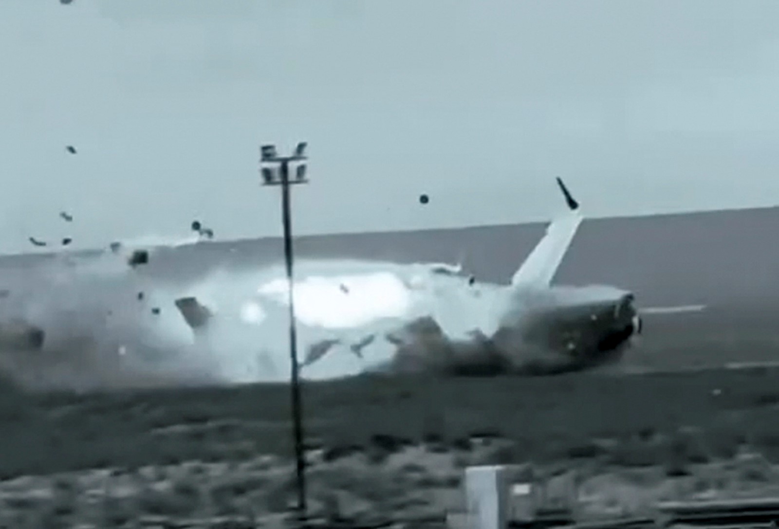 Kazakhstan_Azerbaijan_Airliner_Crash_91723--52cad_1088020374.jpg
