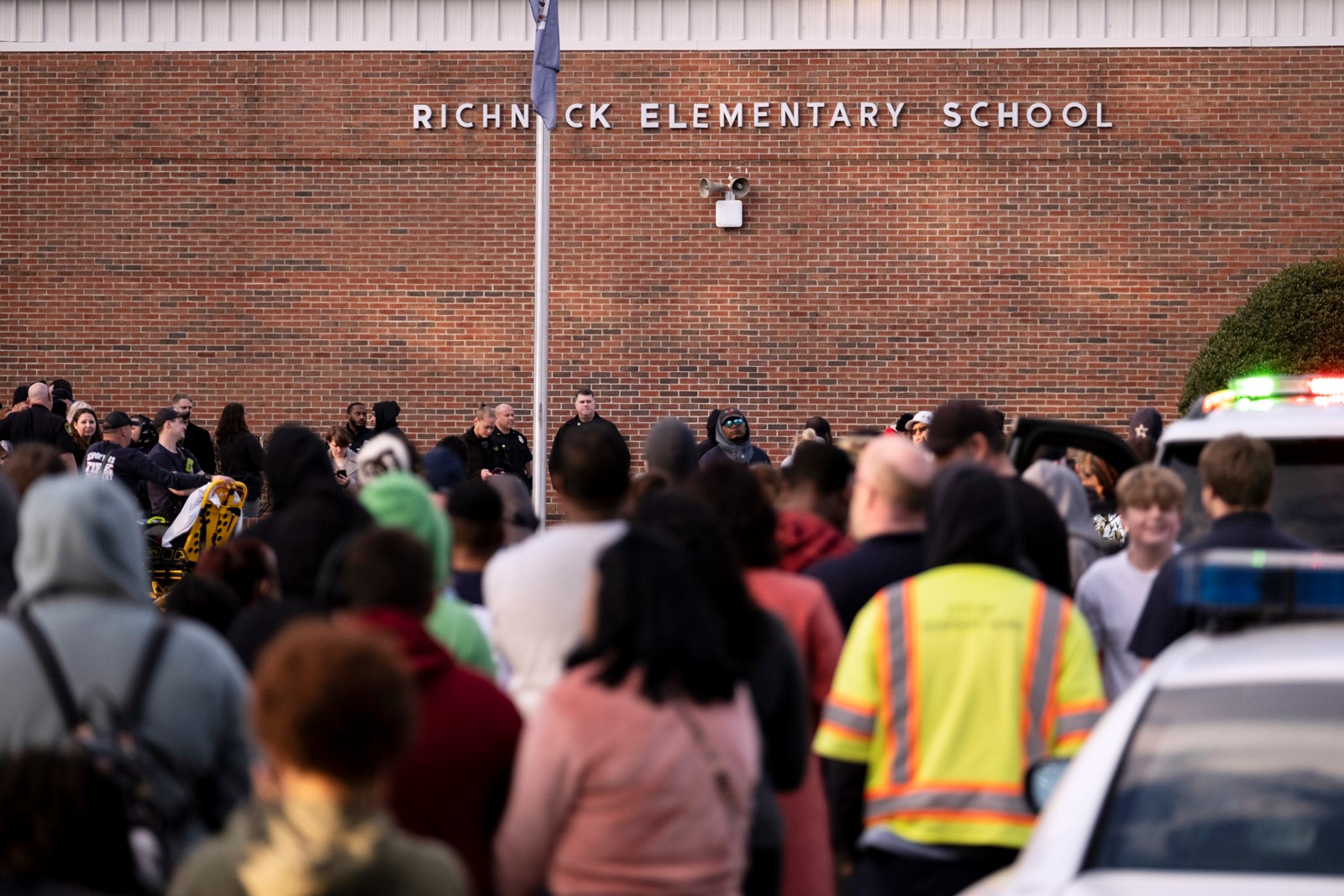School_Shooting_Newport_News_58585--b7f21_1058690292.jpg