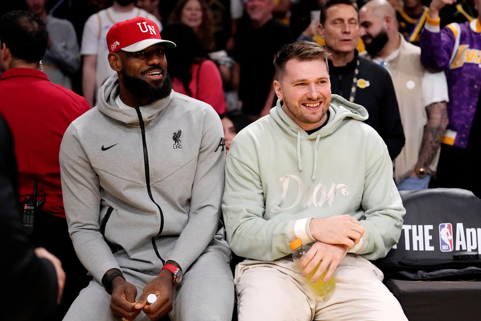 Pacers_Lakers_Basketball_64398--34550_1089617707.jpg