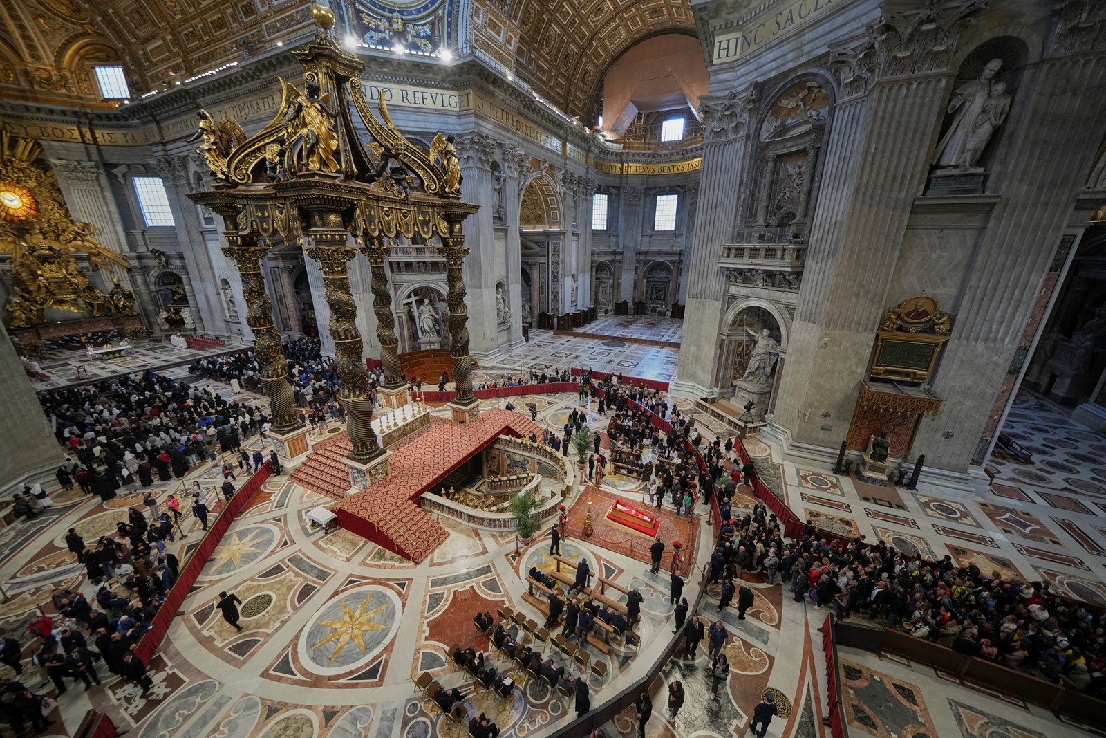 Vatican_Pope_65200--d4761_1092342636.jpg
