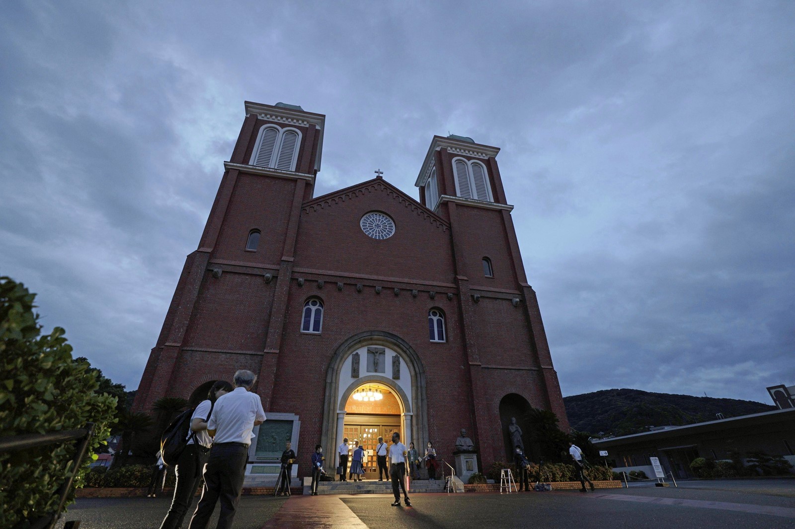 Japan_US_Nagasaki's_Bell_84286--d518b_1095490890.jpg