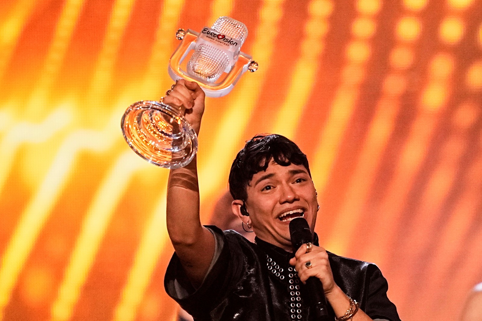 Switzerland_Eurovision_Song_Contest_69972--7163b_1093232512.jpg