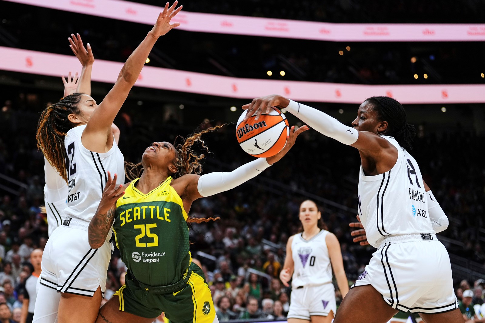 Valkyries_Storm_Basketball_62205--830d6_1095393860.jpg