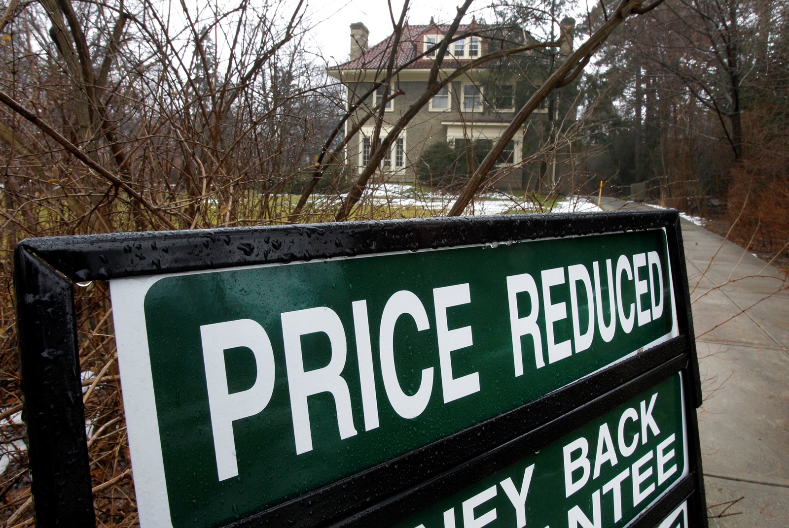 Off_The_Charts-Home_Price_Reductions_78232--a55aa_1076271411.jpg