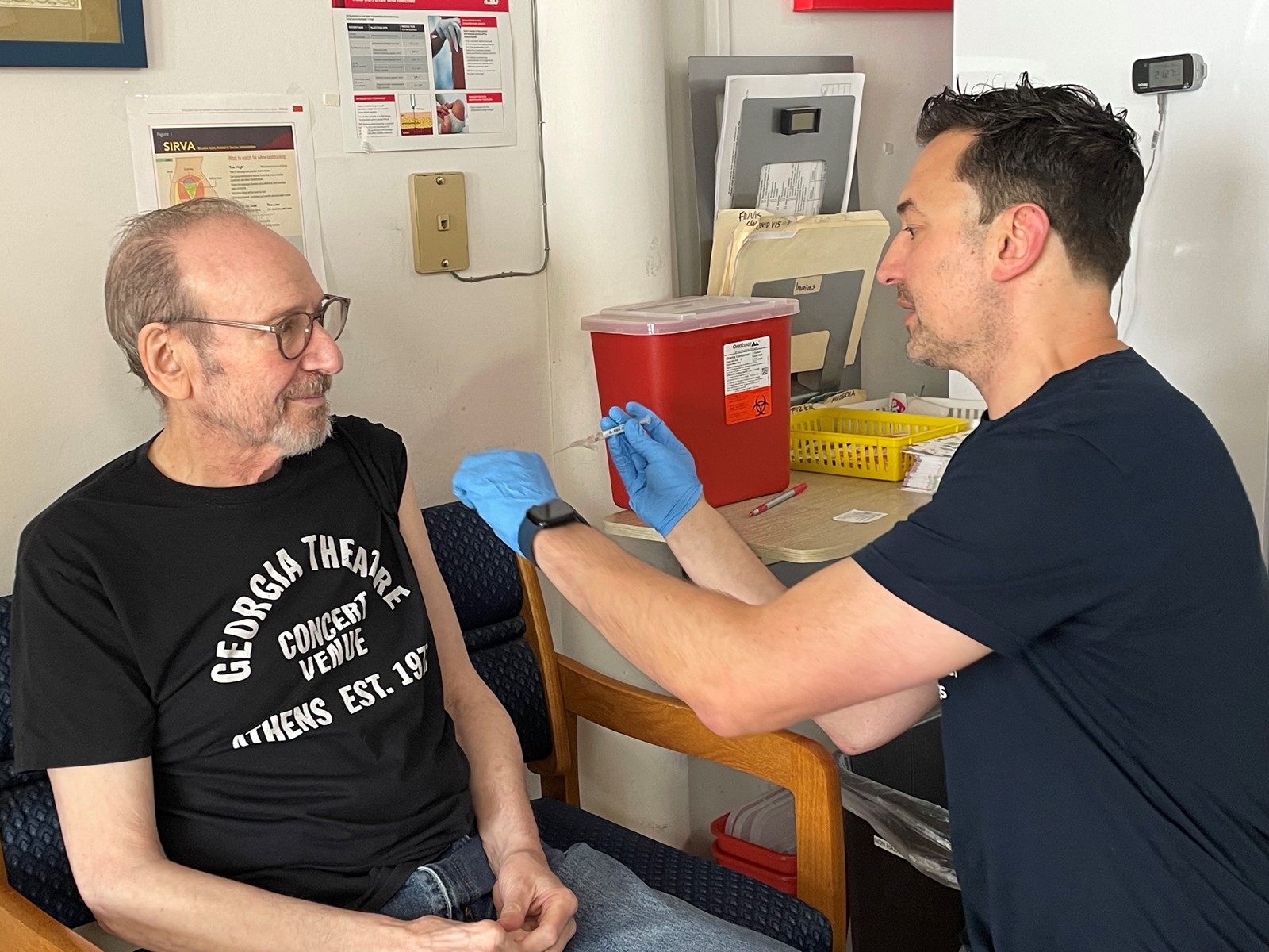 DFN-L-0906-covid-vaccines-05_1097159142.jpg