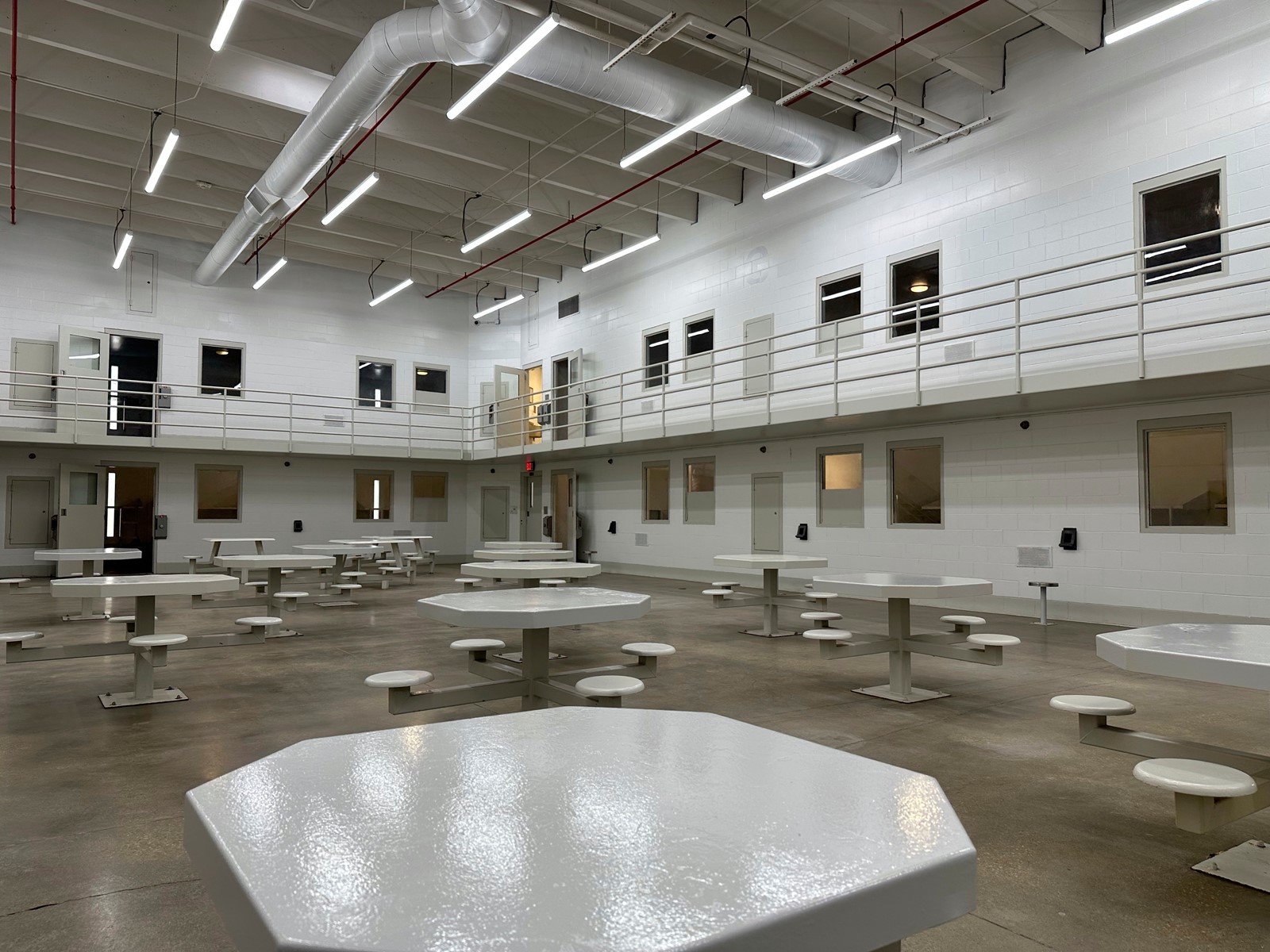 Immigrant_Detention_Leavenworth_97138--95af6_1094666134.jpg