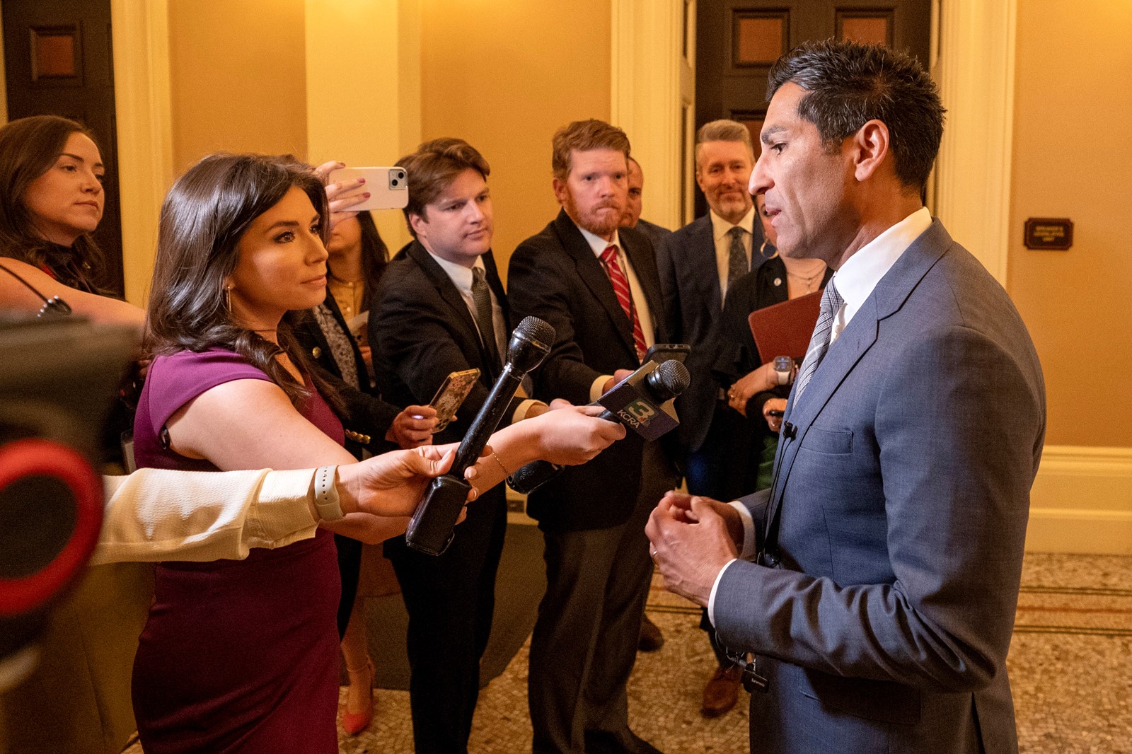 california_budget_19916__266e1_1082447536.jpg