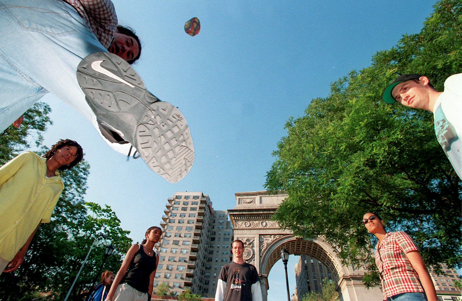 MIJ-Z-HACKY-SACK-0516-1_1106674124.jpg