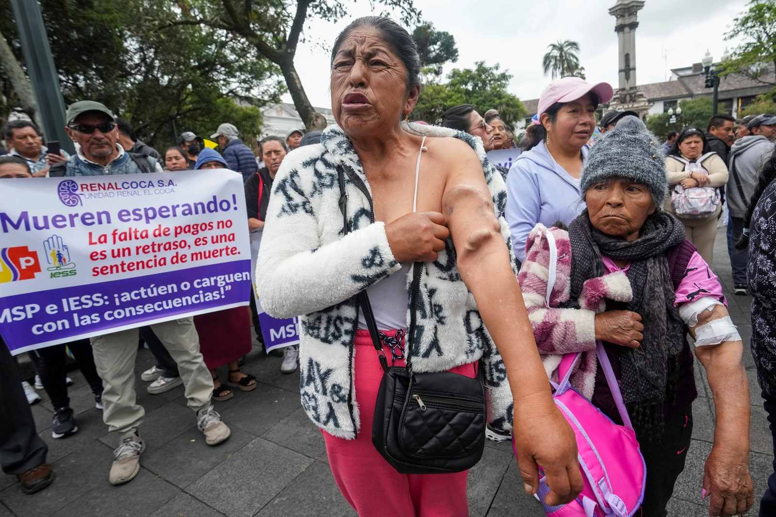 APTOPIX_Ecuador_Healthcare_Protest_46147--d886f_1090045817.jpg