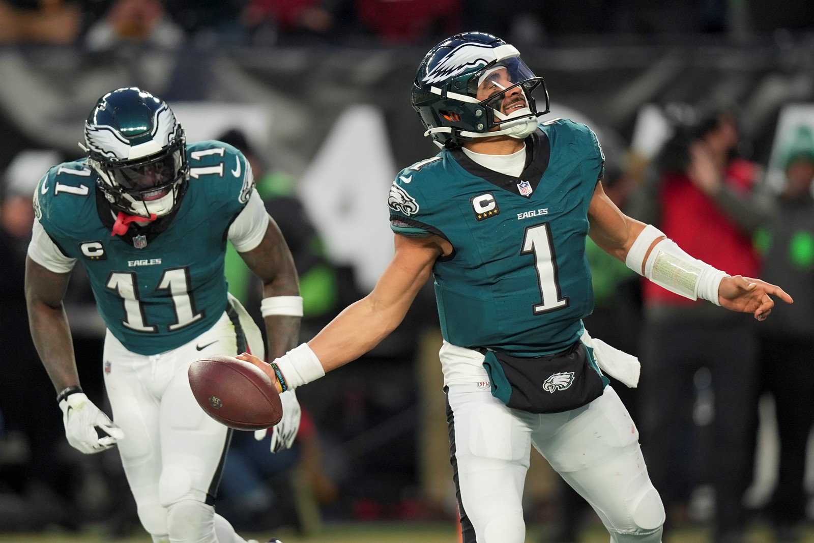 APTOPIX_Commanders_Eagles_Football_37269--81fa1_1089185086.jpg