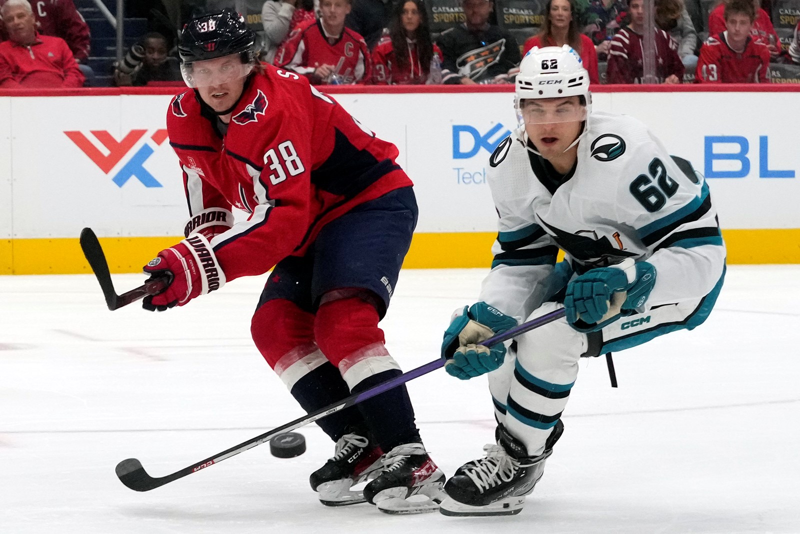 Sharks_Capitals_Hockey_52798--6eb96#1_1070982391.jpg