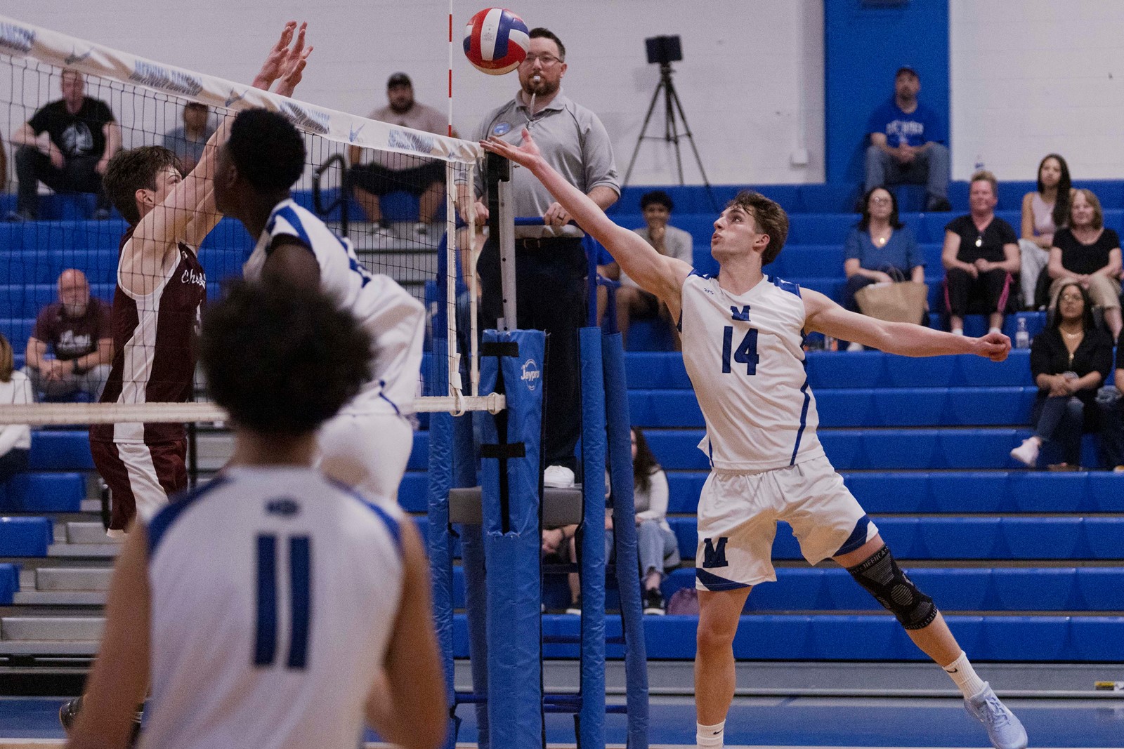 Volleyballlo08_1092658959.jpg