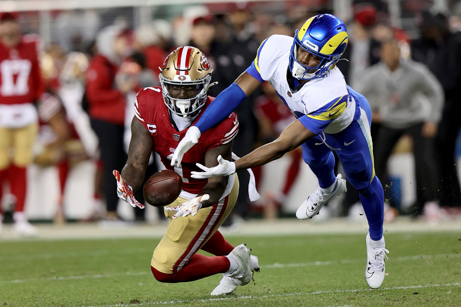 Rams_49ers_Football_64879--f8ab0_1087625243.jpg