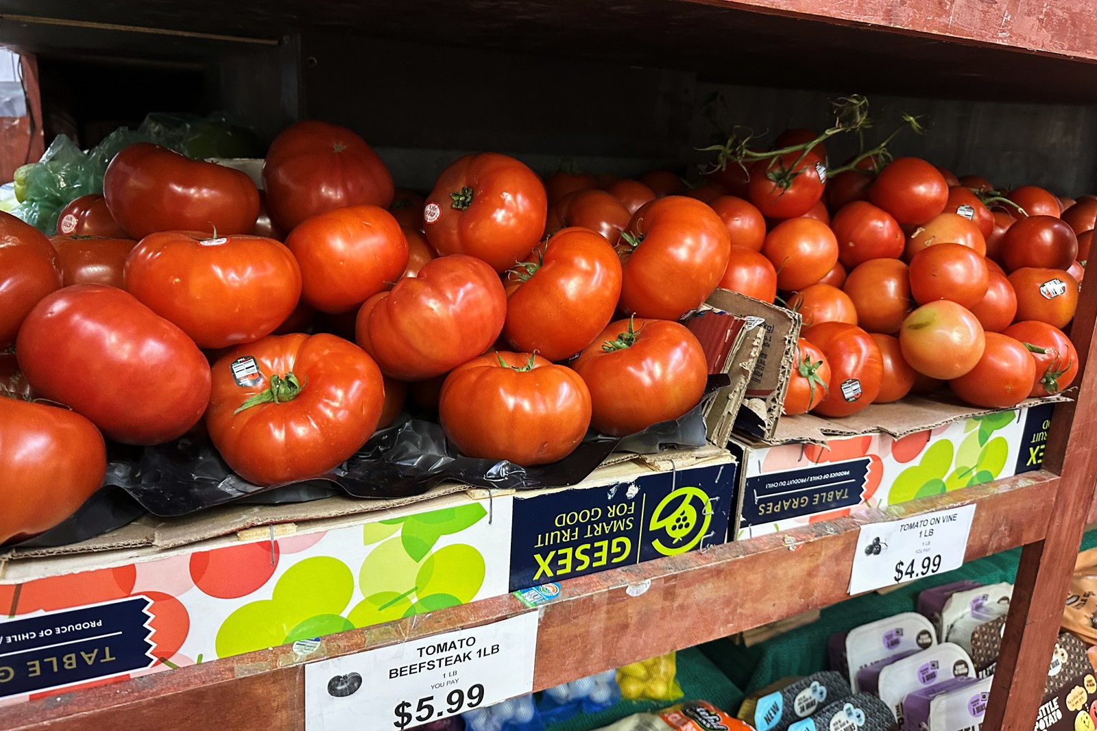 Inflation_Tomatoes_442_7--a4743_1107193291.jpg