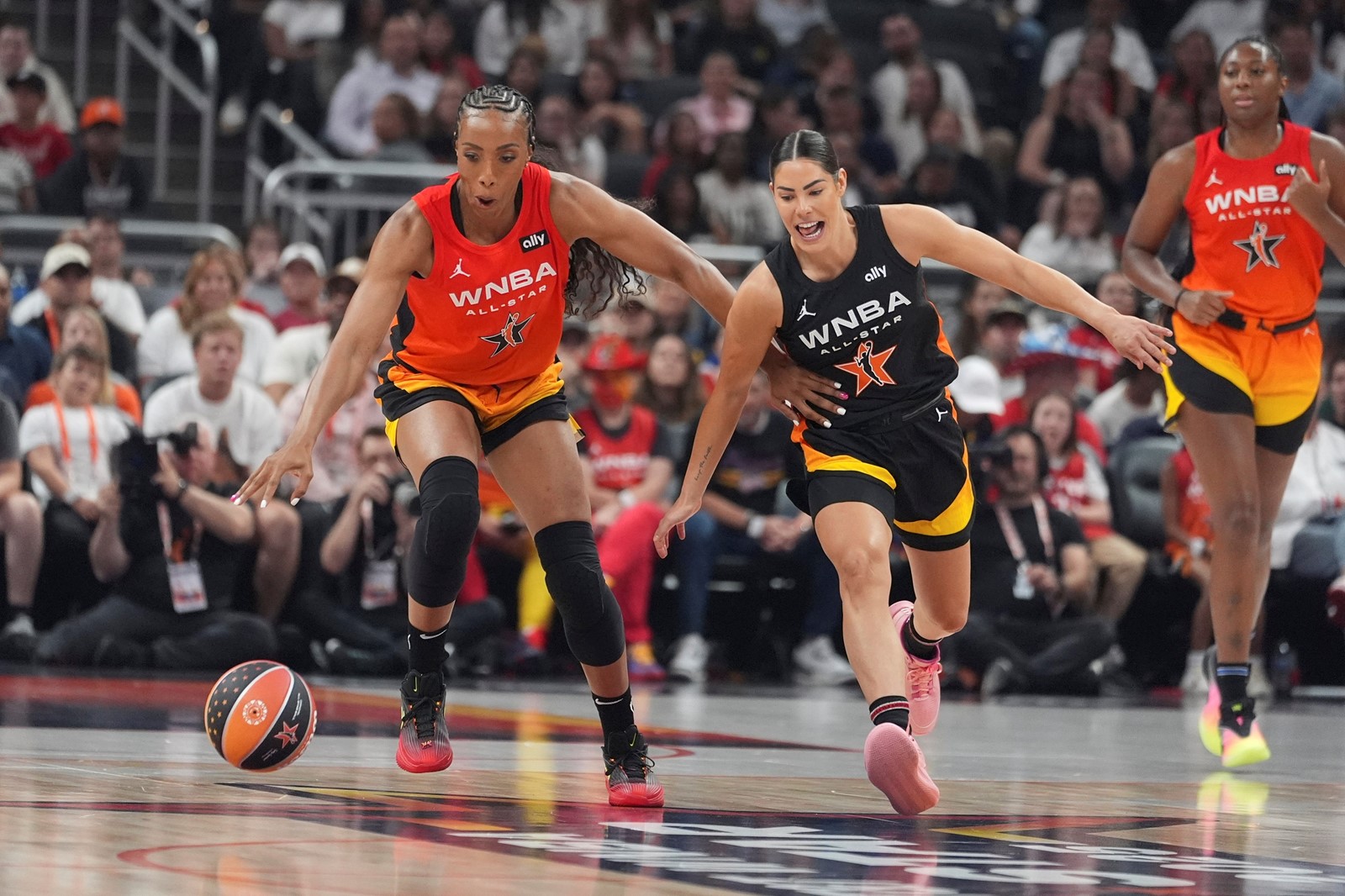 WNBA_All_Star_Game_Basketball_50230--ab7d2_1095499090.jpg