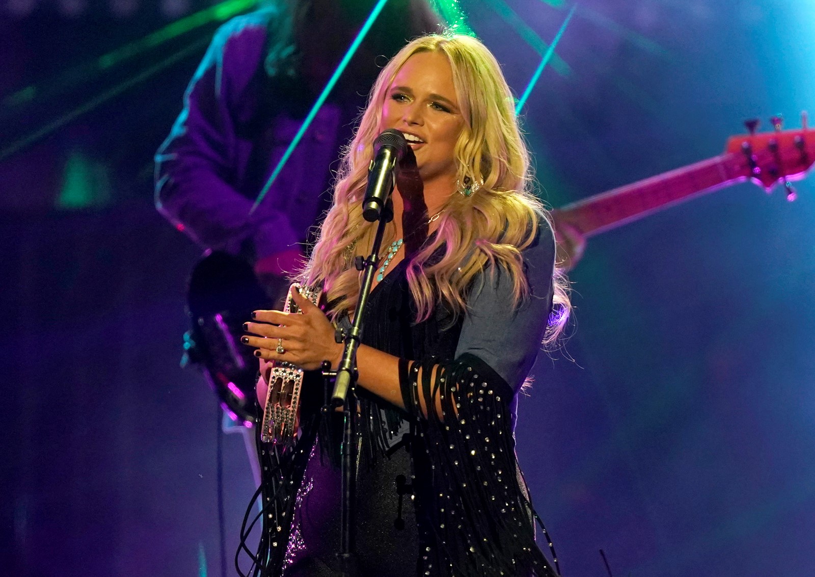 books_miranda_lambert_23480__69302_1095118601.jpg