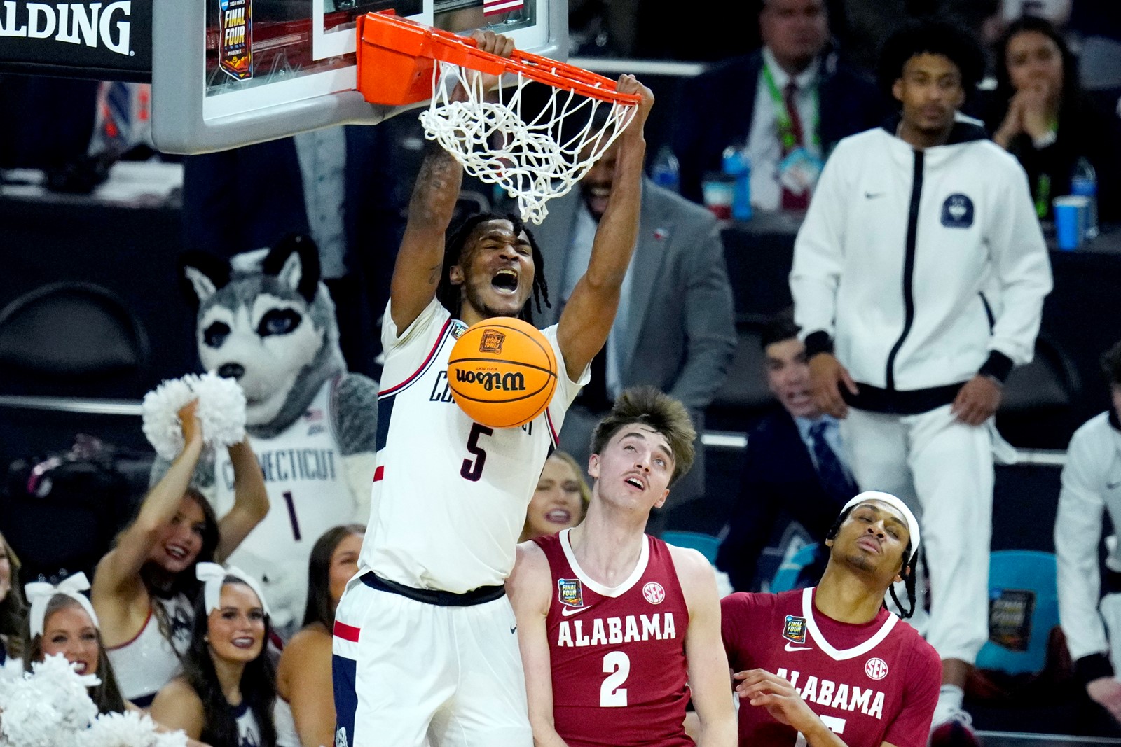 NCAA_Alabama_UConn_Basketball_42103--d5ee0#4_1077137809.jpg