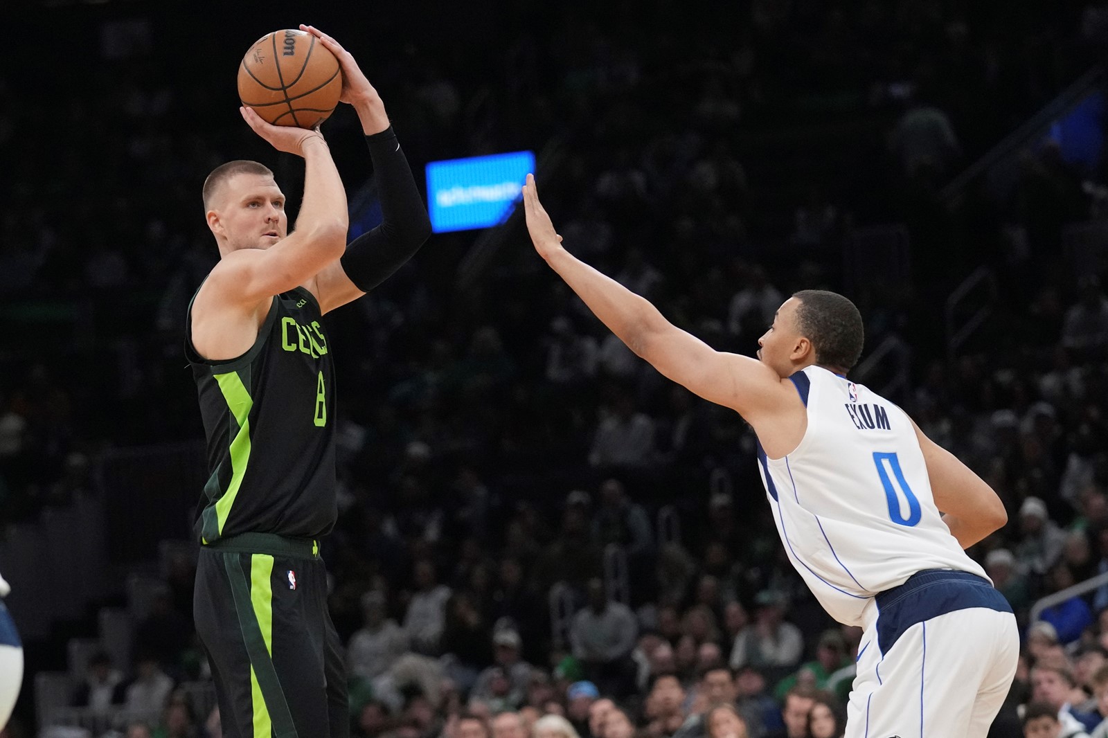 Mavericks_Celtics_Basketball_65502--58cbc_1089507950.jpg
