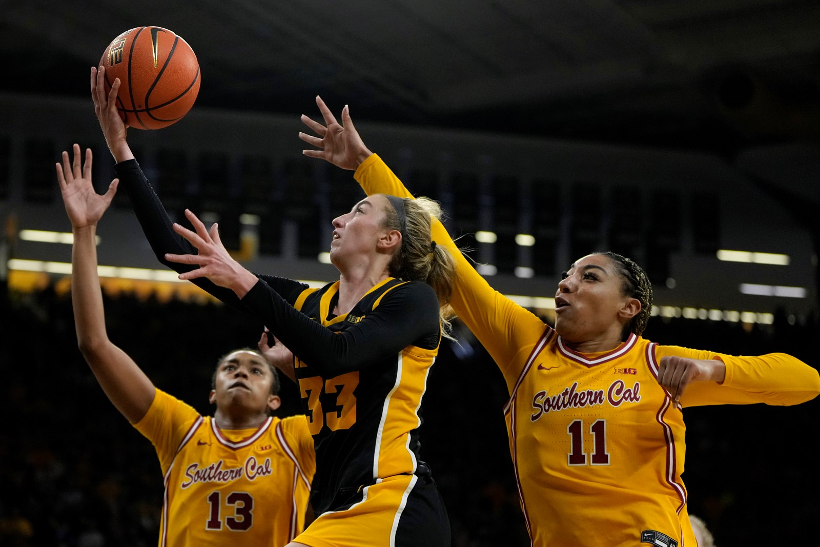 USC_Iowa_Basketball_49288--4e7c1_1089356488.jpg