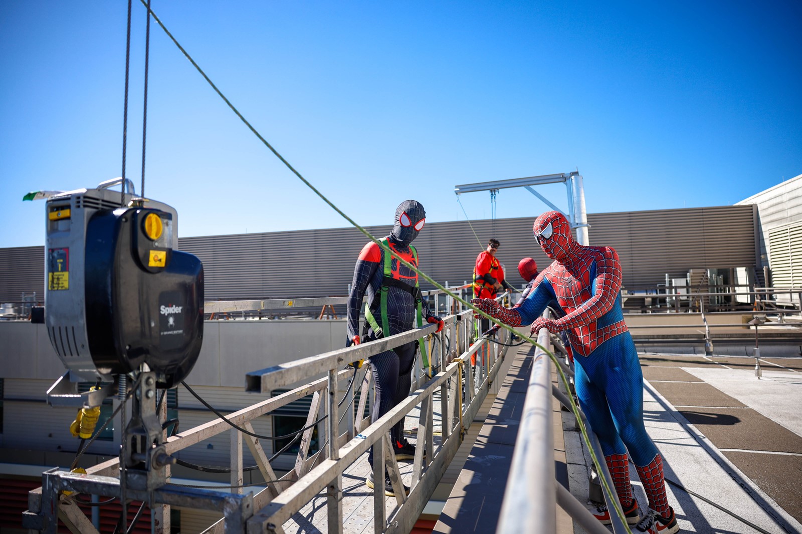 0405_NWS_SJM-L-SUPERHERO-0406-3_1105218843.jpg